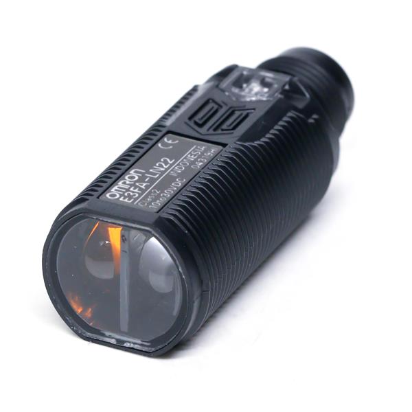 OMRON E3FA-DN152M