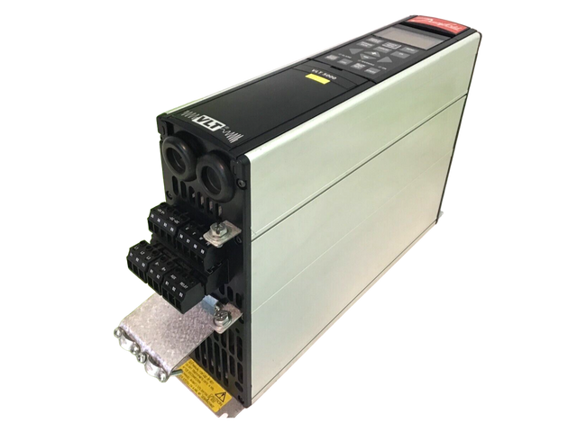 DANFOSS VLT5004PT5B20EBR3D0F30A10C0