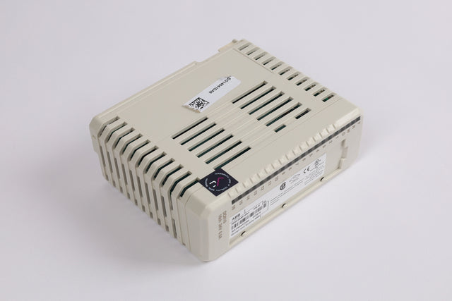 ABB 3BSE008510R1-DO810