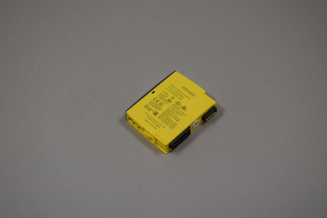 SIEMENS 6ES7136-6DC00-0CA0