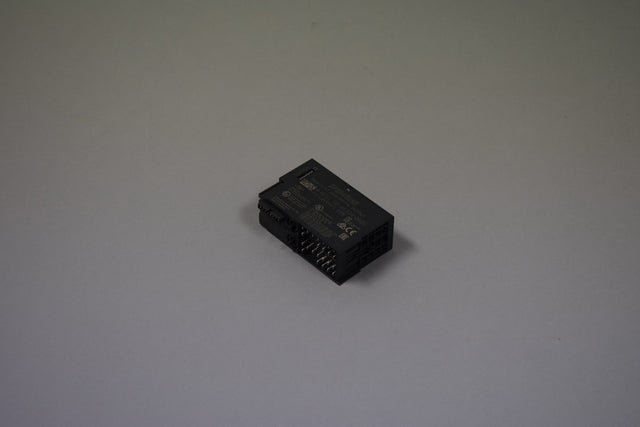 SIEMENS 6ES7138-4FB04-0AB0