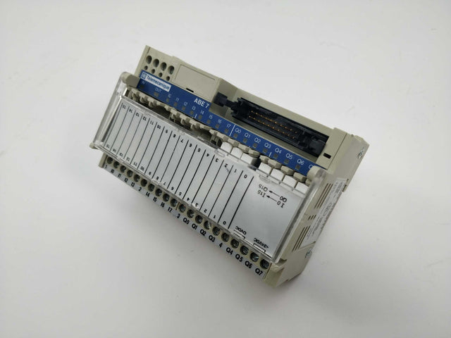 SCHNEIDER ELECTRIC ABE7R16M111