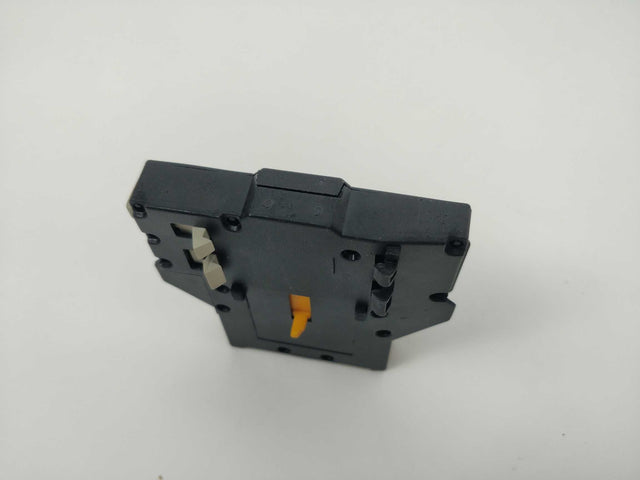 SCHNEIDER ELECTRIC LA8DN20