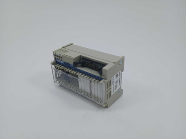 SCHNEIDER ELECTRIC ABE7R16M111
