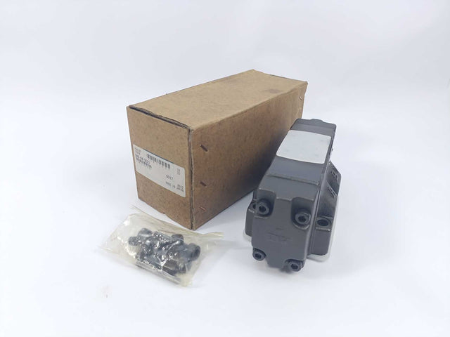YUKEN DHG043C275017