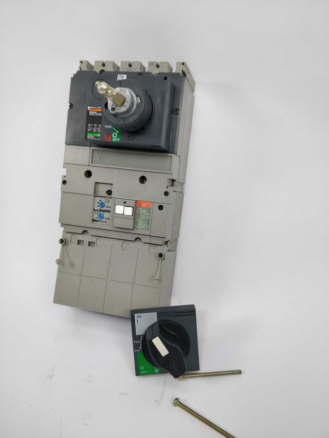 SCHNEIDER ELECTRIC NS100