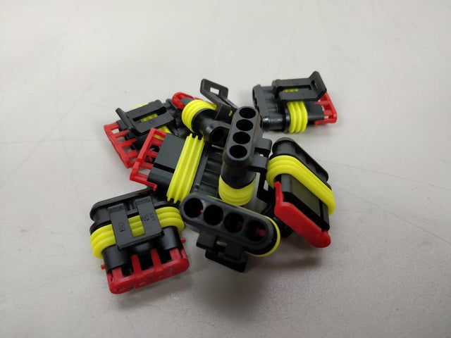 TE CONNECTIVITY 2820881
