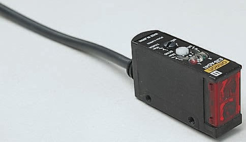 OMRON E3S-AD17