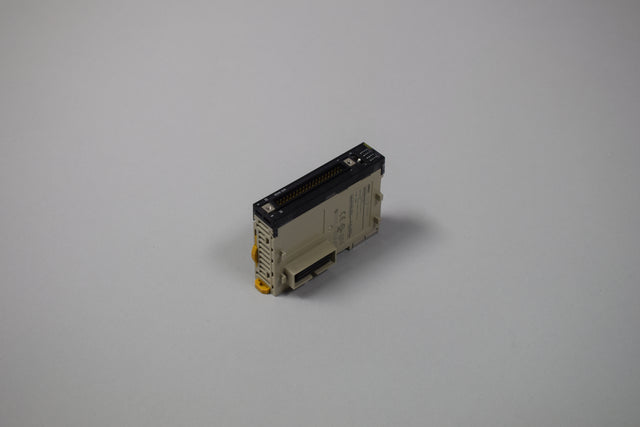 OMRON CJ1W-OD231