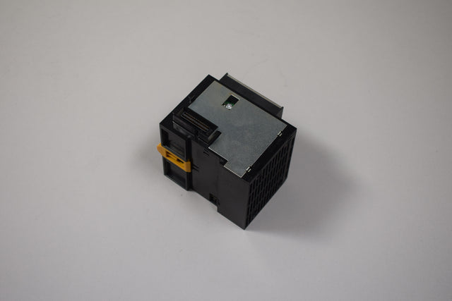 OMRON CJ1W-PA205R