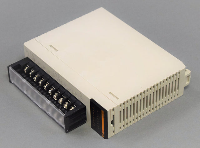 OMRON CS1W-ID211