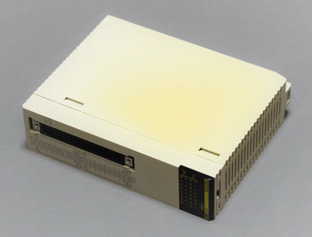 OMRON CS1W-OD232