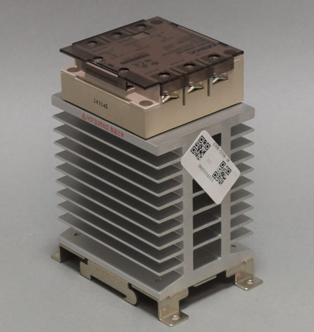 OMRON G3PE-525B-3N