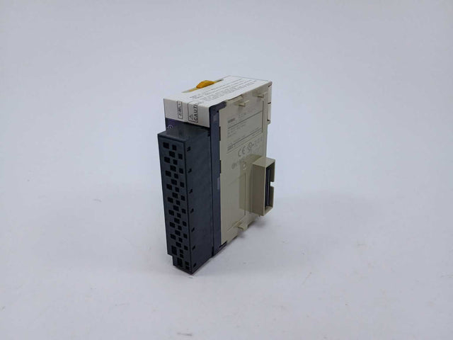 OMRON CJ1W-OD211