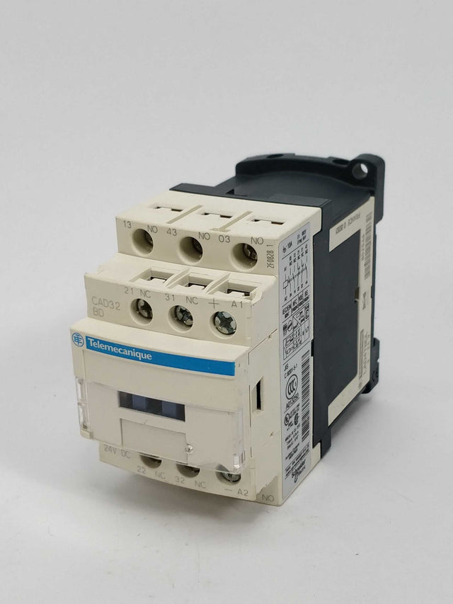 SCHNEIDER ELECTRIC CAD32BD