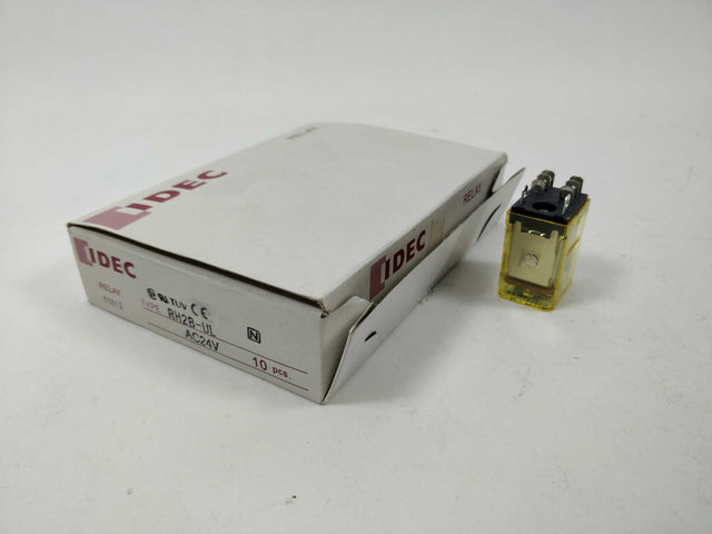 IDEC RH2BULAC24V