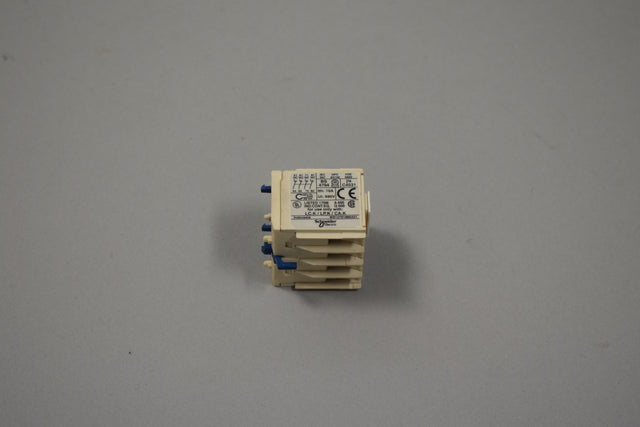 SCHNEIDER ELECTRIC LA1KN04
