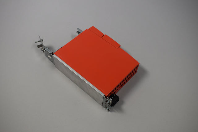 SEW EURODRIVE MC07B0003-5A3-4-00FSC11B
