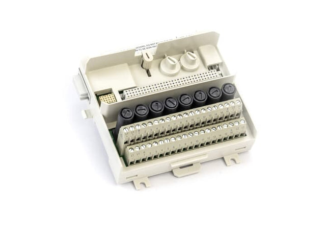 ABB 3BSE008572R1-TU838