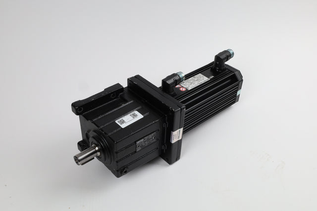 LENZE MCA10I40-RS0B0-Z0C0-ST5S00N-R0SU