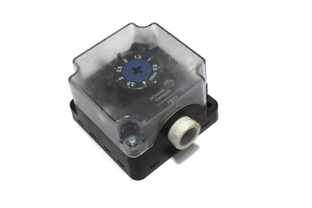 JOHNSON CONTROLS P233A-4-AA