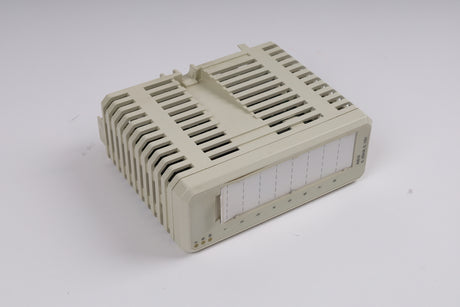 ABB 3BSE008516R1-AI810