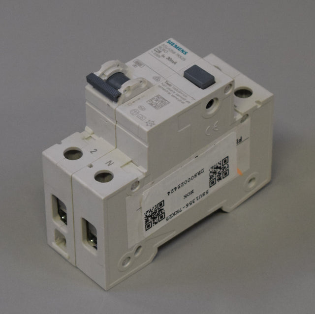 SIEMENS 5SU1356-7KK25