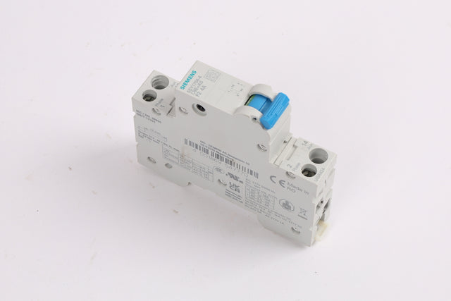 SIEMENS 5SY1704-4