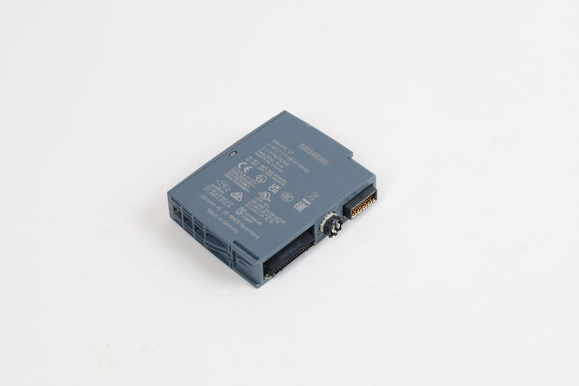 SIEMENS 6ES7131-6BF01-0AA0
