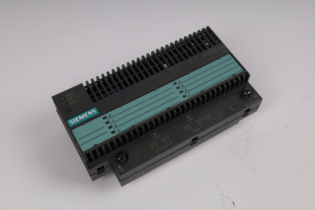 SIEMENS 6ES7135-0HF01-0XB0