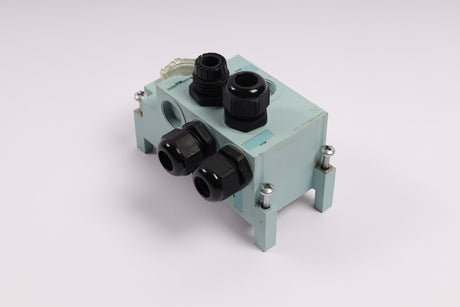 SIEMENS 6ES7194-4AC00-0AA0