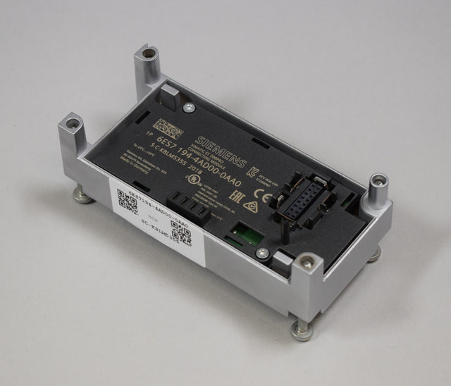 SIEMENS 6ES7194-4AD00-0AA0