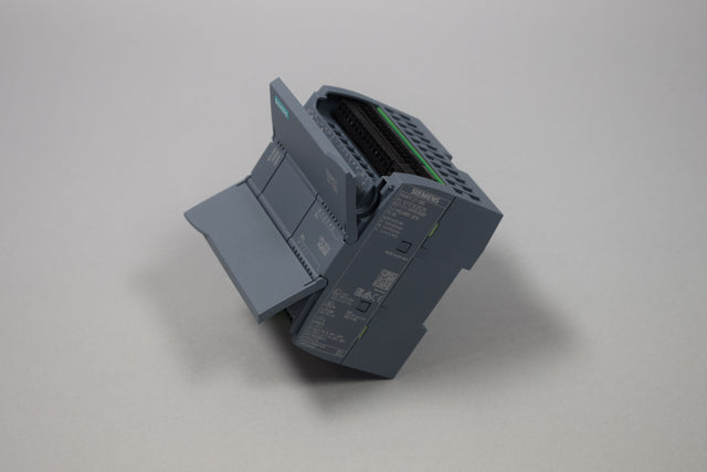 SIEMENS 6ES7211-1AE40-0XB0