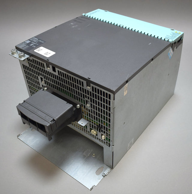 SIEMENS 6SL3120-1TE32-0AA4