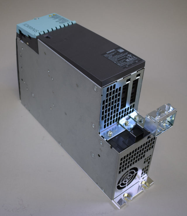 SIEMENS 6SL3120-2TE21-8AD0