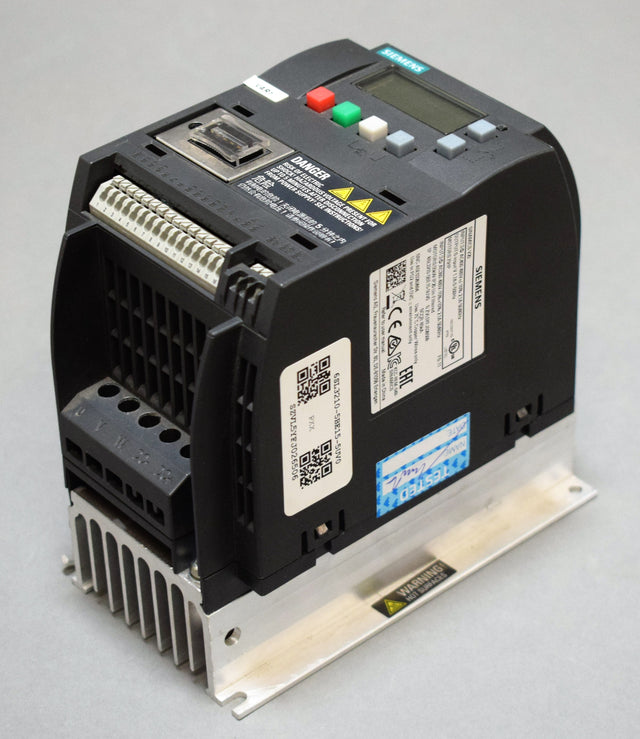 SIEMENS 6SL3210-5BE15-5UV0
