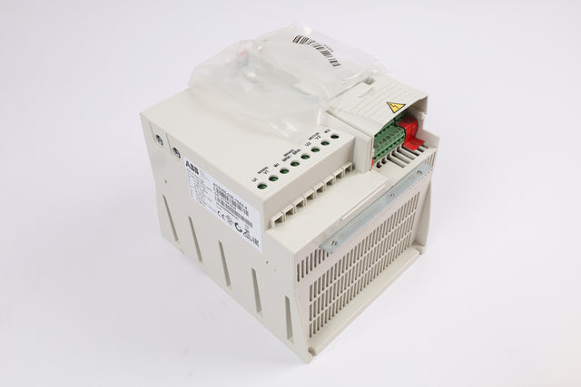 ABB ACS355-03E-15A6-4