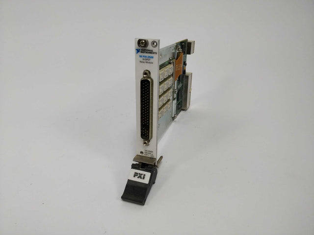NI PXI2566