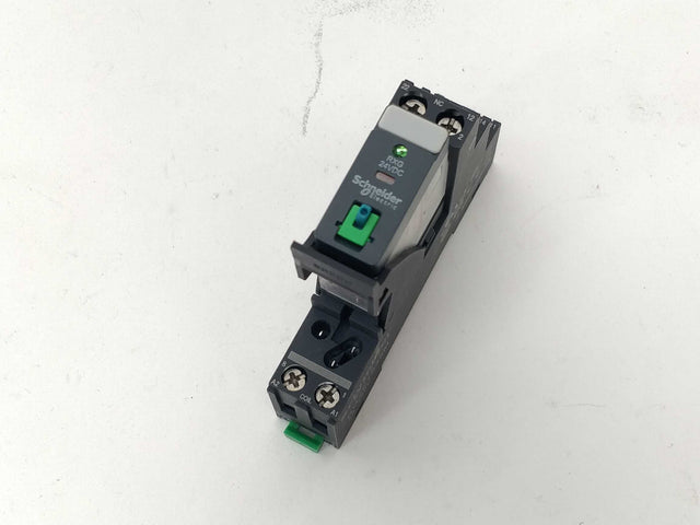 SCHNEIDER ELECTRIC Relay RXG22BD + support RGZE1S48M