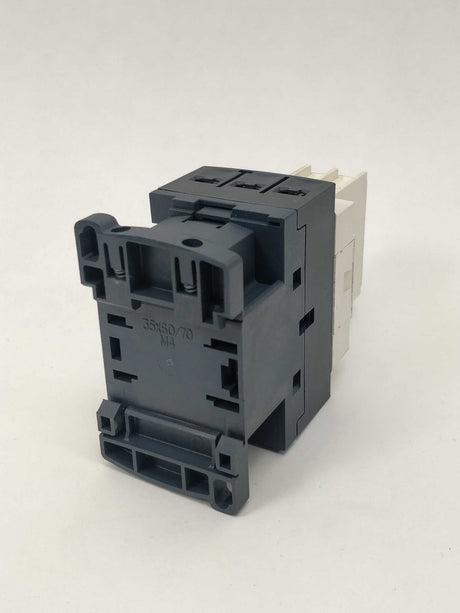Schneider LC1D09