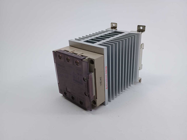 OMRON G3PE-525B-3N