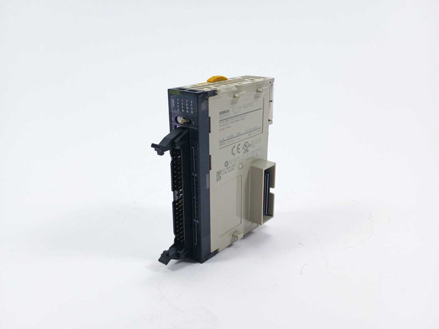 OMRON CJ1W-OD233