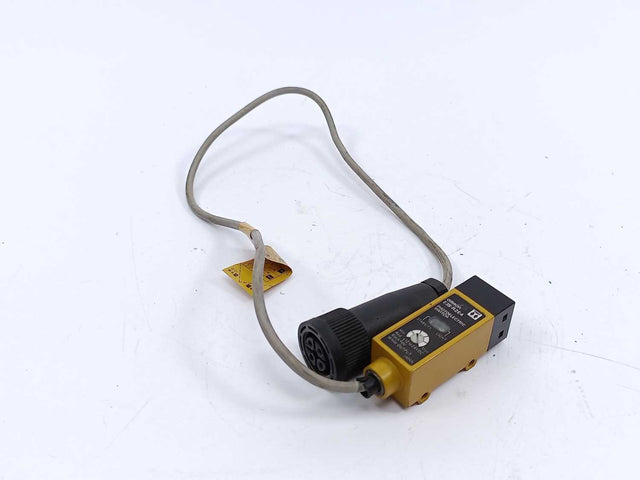 OMRON E3S-R2E4