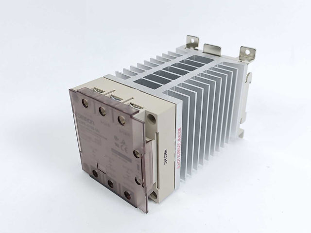 OMRON G3PE515B3N
