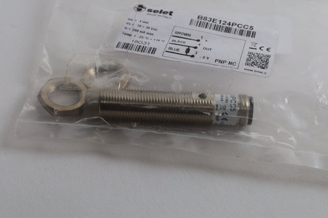 SELET B83E124PCC5