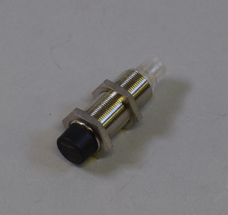 BALLUFF BESM18MG-PSC16F-S04K