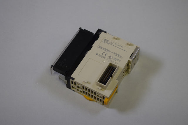 OMRON CJ1W-ID201
