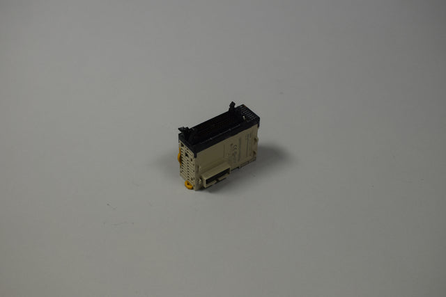 OMRON CJ1W-ID262