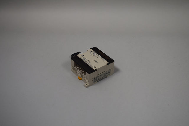 OMRON CPM1A-20EDT1