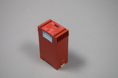 OMRON D40B-J2